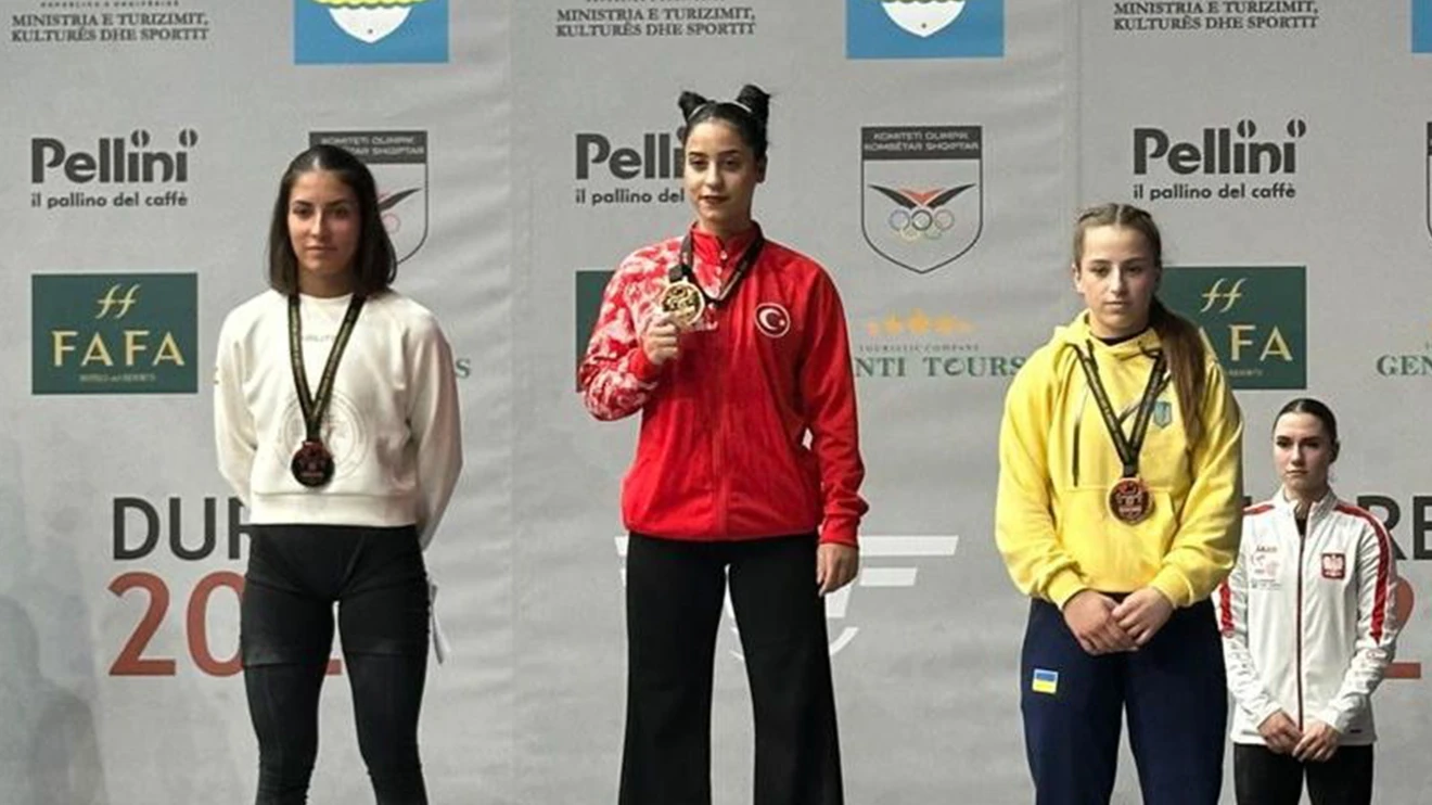 Spor Bilimleri Fakültesi öğrencilerinden uluslararası şampiyonalarda 14 madalya